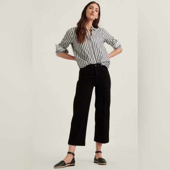 Denim - Lucky Brand Mid Rise Crop Wide Black Jeans